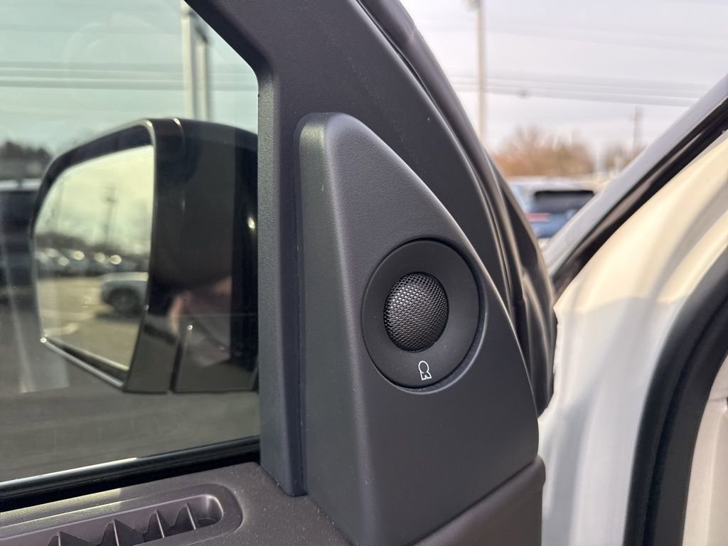 Used 2023 Lincoln Navigator L Black Label image 9