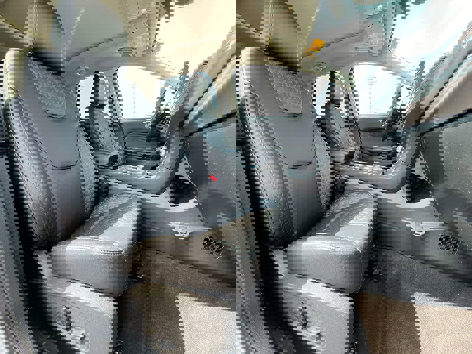 Used 2024 Ford Edge Titanium w/ Equipment Group 301A image 21