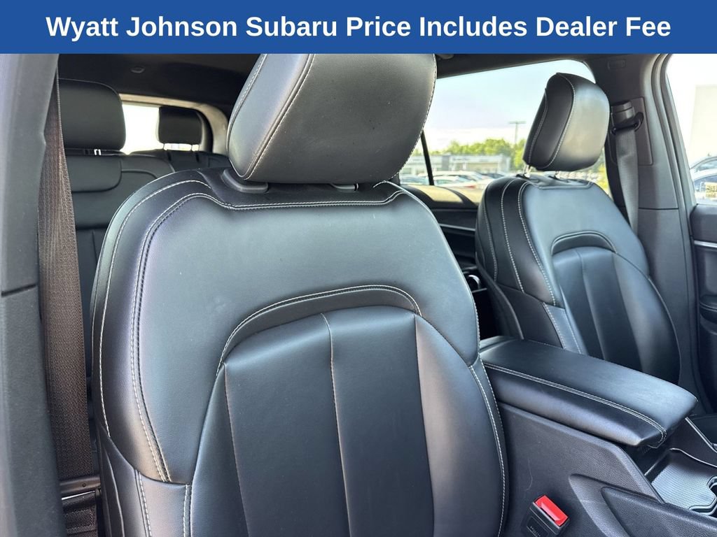 Used 2025 Jeep Grand Cherokee L Limited AWD/4WD image 30