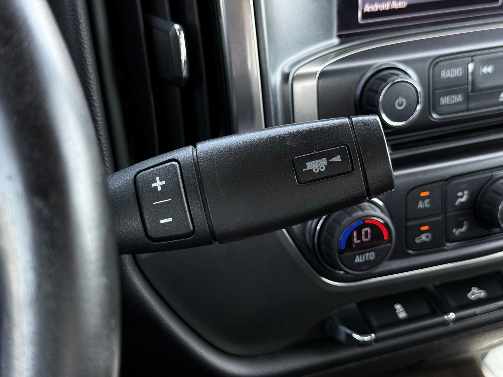 Used 2018 Chevrolet Silverado 1500 LT w/ All Star Edition AWD/4WD image 38