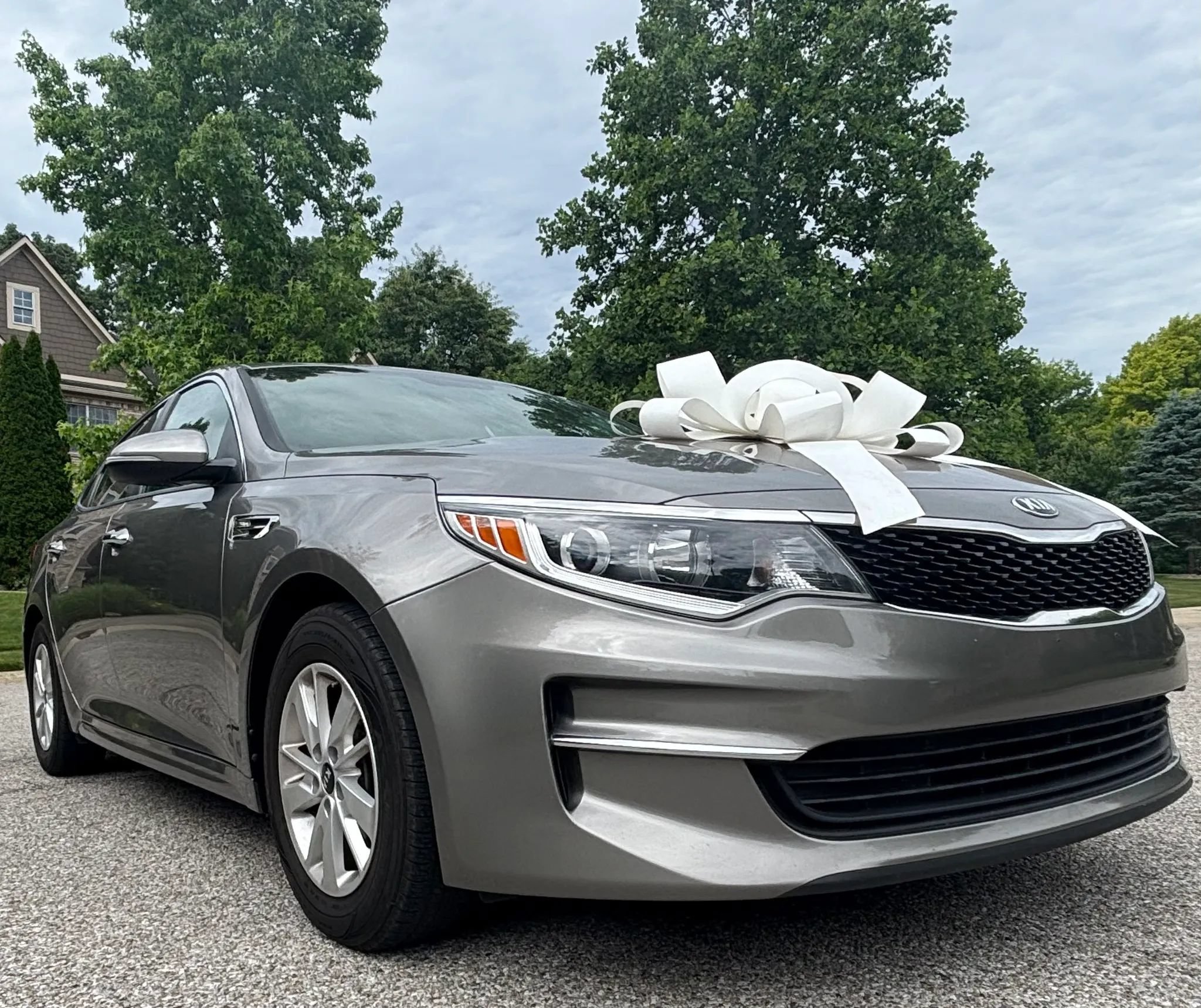 Used 2018 Kia Optima LX FWD image 2