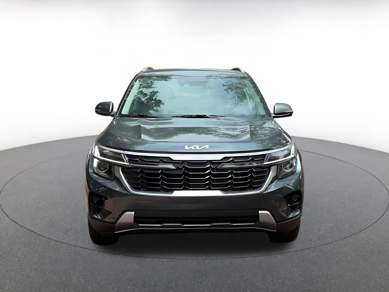 Used 2025 Kia Seltos S image 4