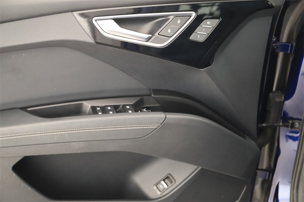 Used 2023 Audi Q4 e-tron Premium Plus w/ Premium Plus image 24