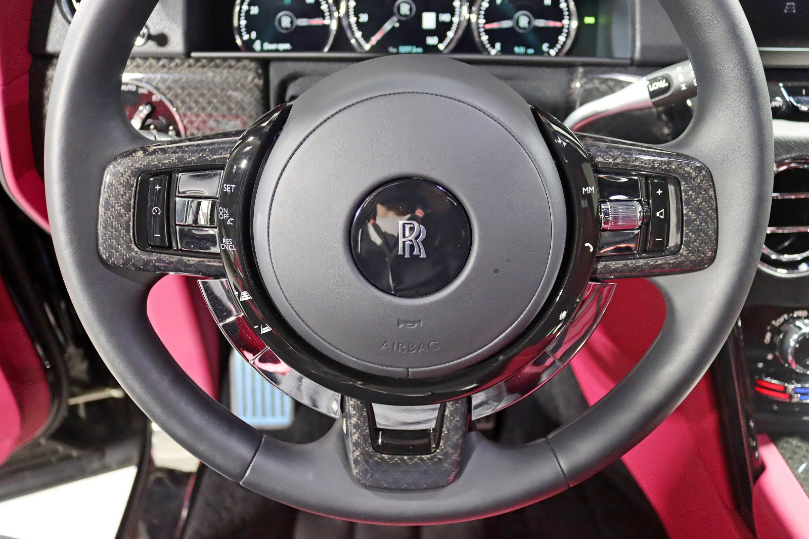 Used 2023 Rolls-Royce Cullinan Black Badge w/ Driver's Package image 20