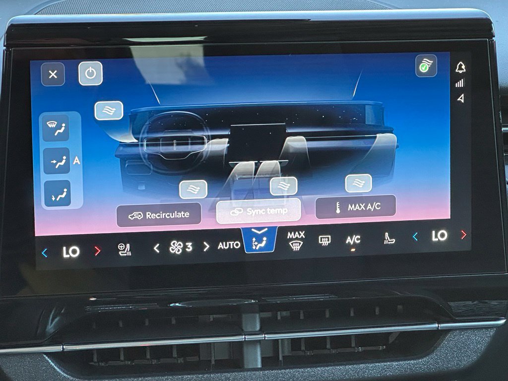 New 2026 Lincoln Nautilus Reserve w/ Jet Appearance Package AWD/4WD image 15