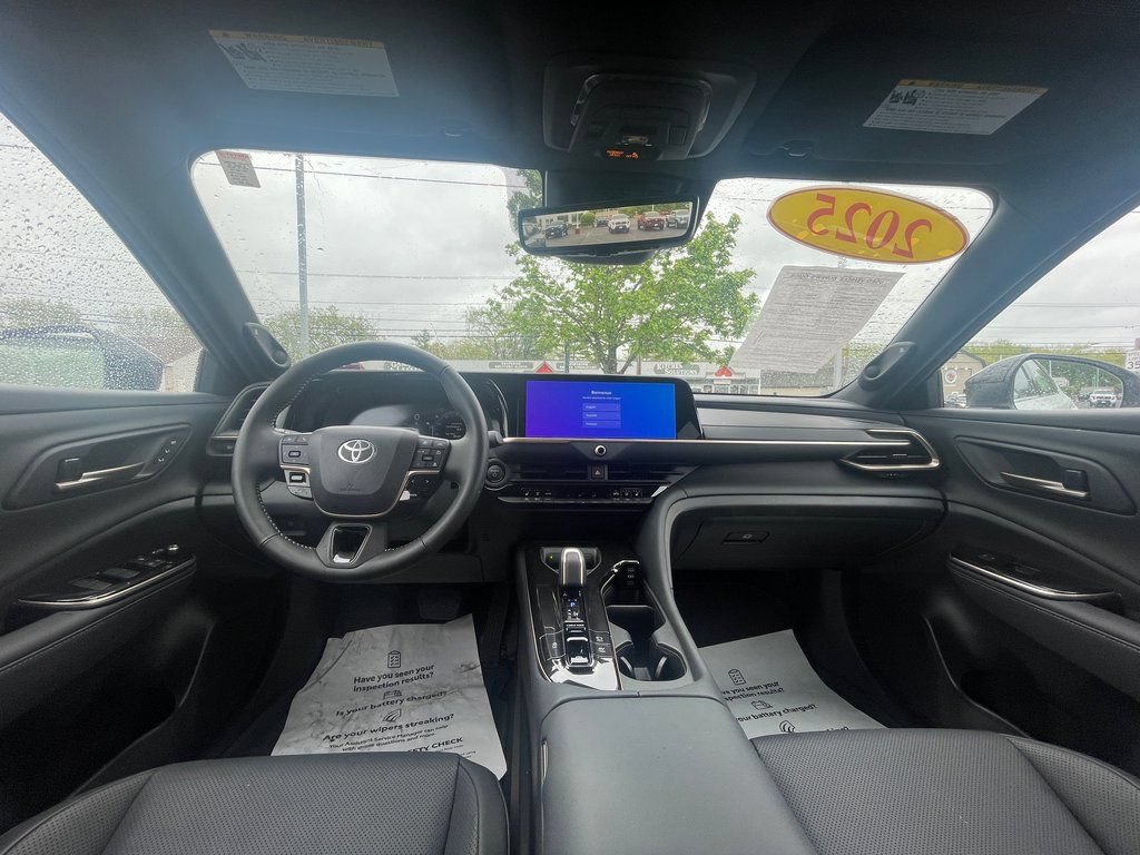 New 2025 Toyota Crown Signia w/ Advanced Technology Package AWD/4WD image 9