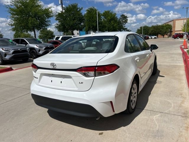 Used 2024 Toyota Corolla LE image 3