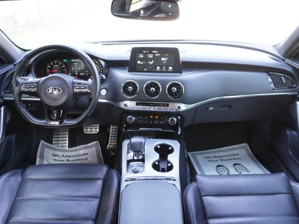 Used 2021 Kia Stinger GT2 image 10