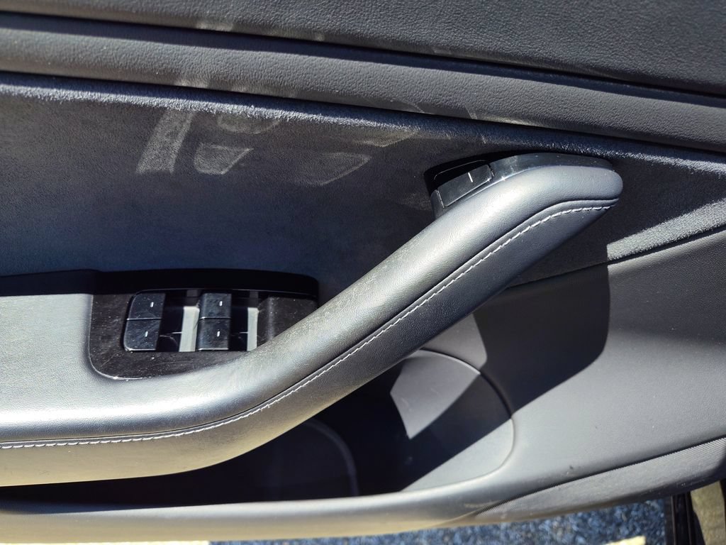 Used 2018 Tesla Model 3 Long Range RWD image 20