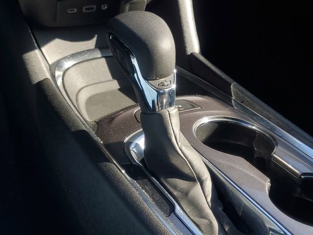 Used 2022 Chevrolet Malibu LT image 28