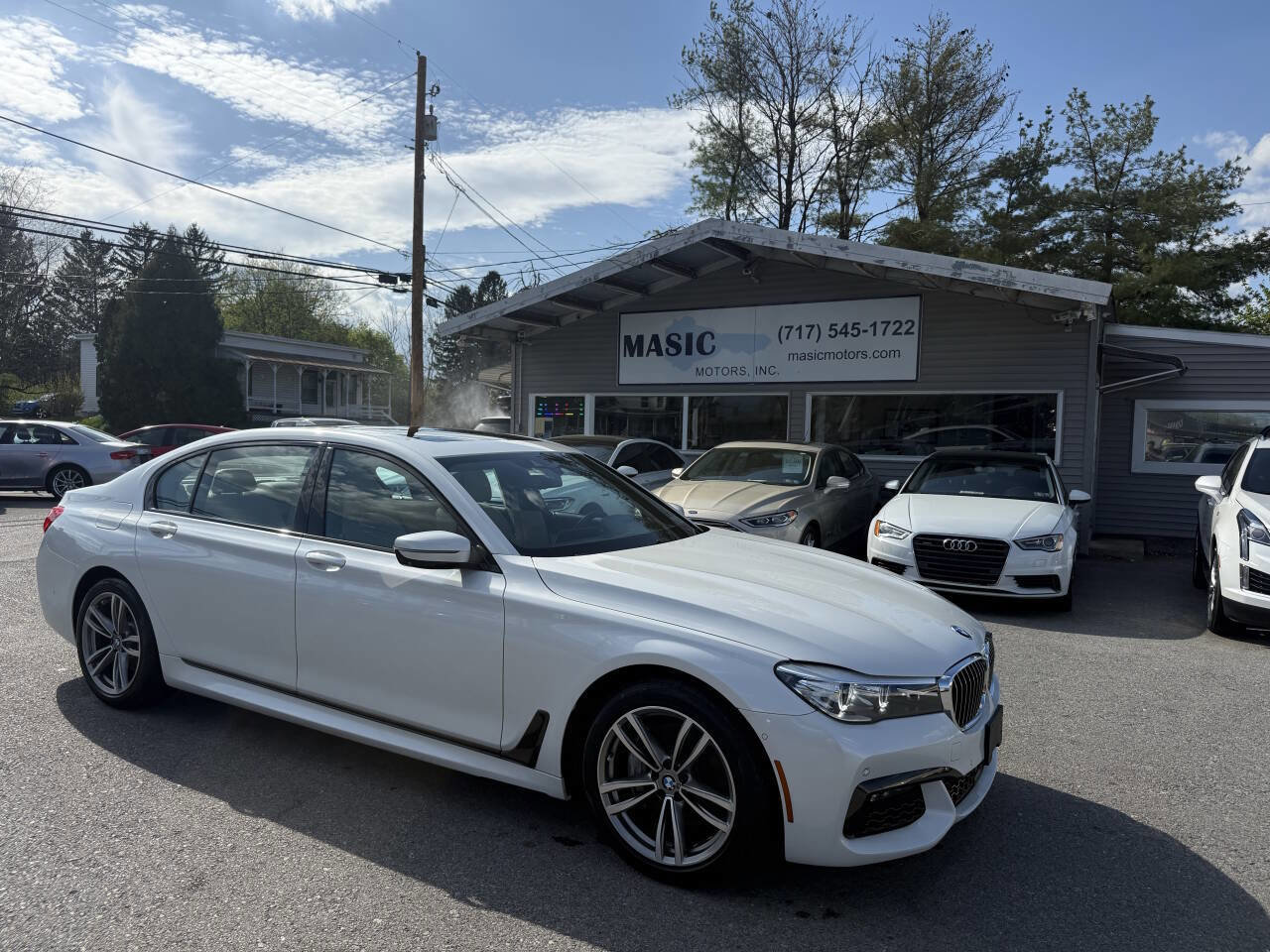 Used 2019 BMW 740i xDrive w/ Executive Package image 22