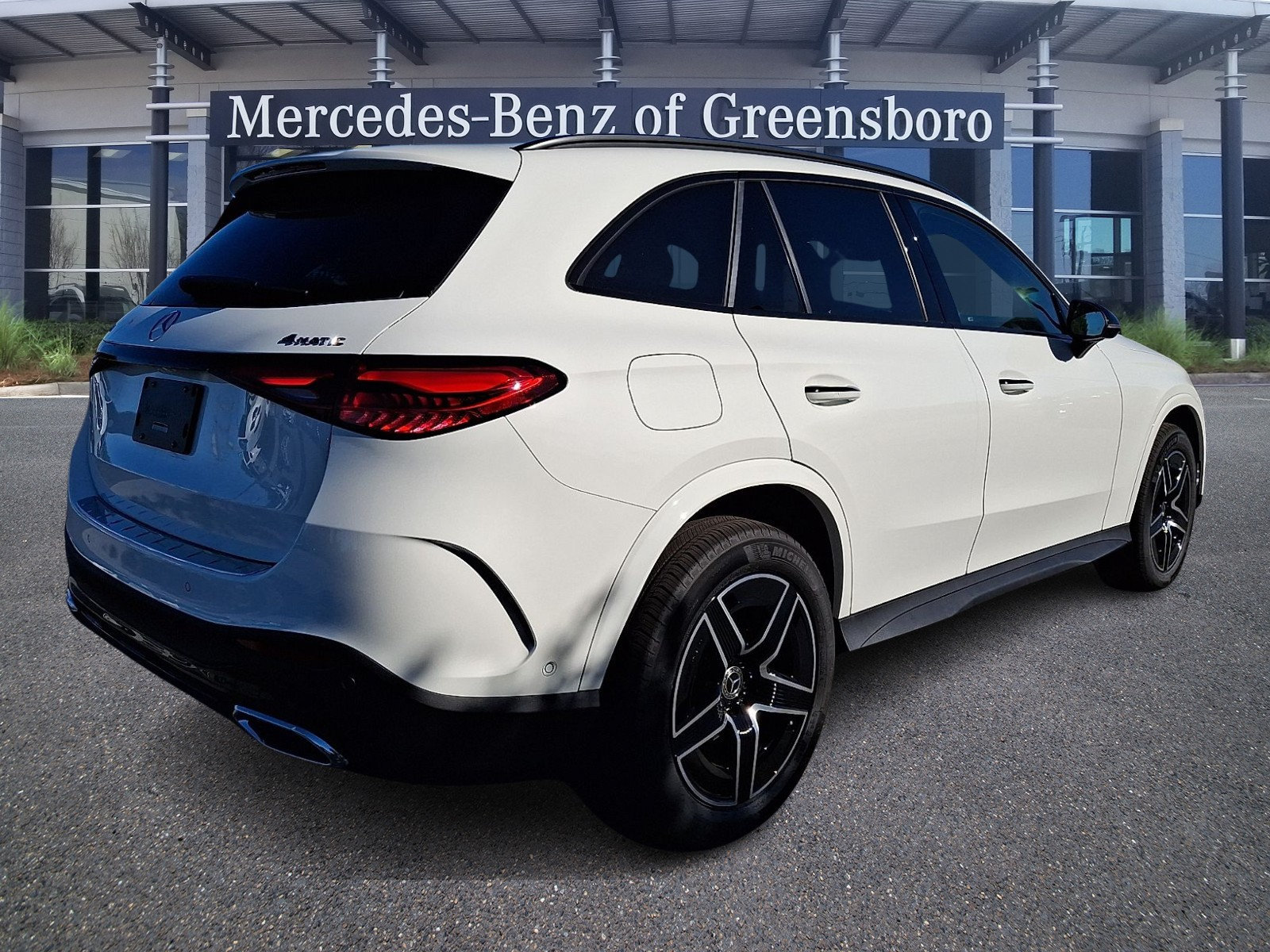 New 2027 Mercedes-Benz GLC 300 4MATIC image 4