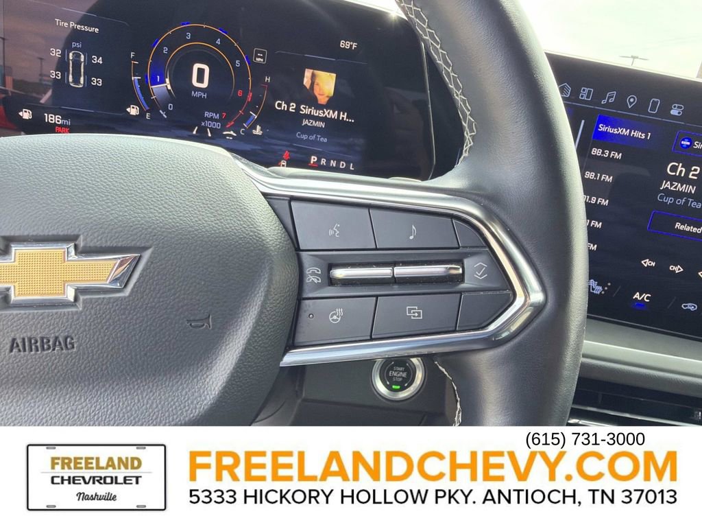 Used 2024 Chevrolet Traverse LT FWD image 30