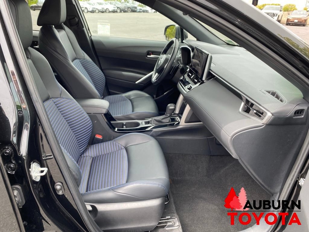 Used 2023 Toyota Corolla Cross AWD Hybrid w/ Convenience Package image 15