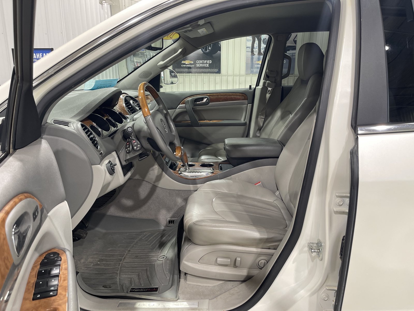 Used 2012 Buick Enclave Leather w/ Trailering Provision Package AWD/4WD image 2