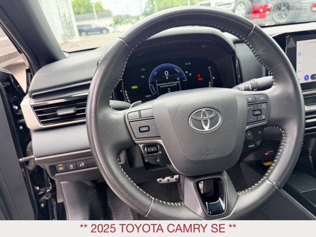 Used 2025 Toyota Camry SE FWD image 12