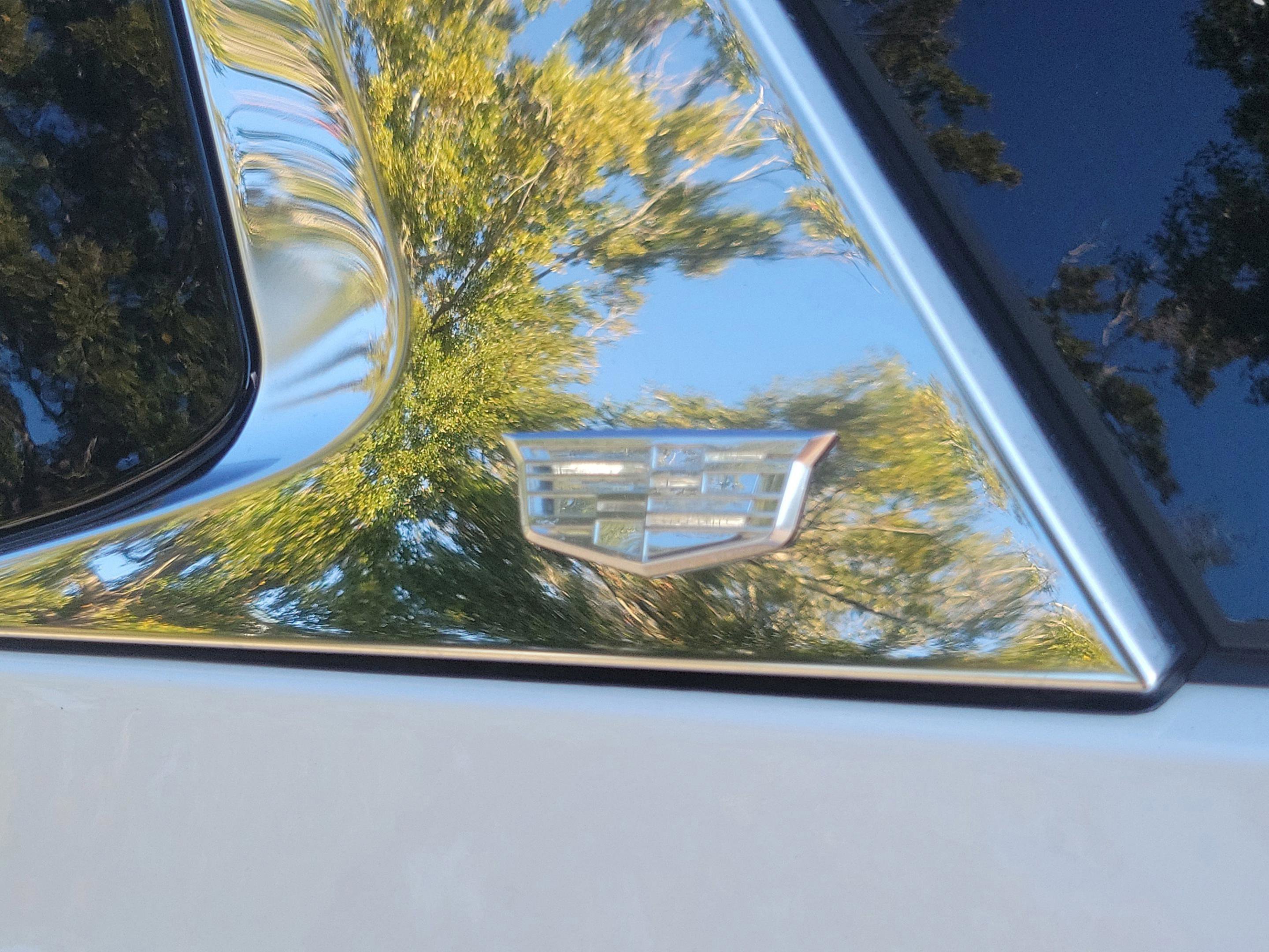 Used 2021 Cadillac Escalade Premium Luxury image 9