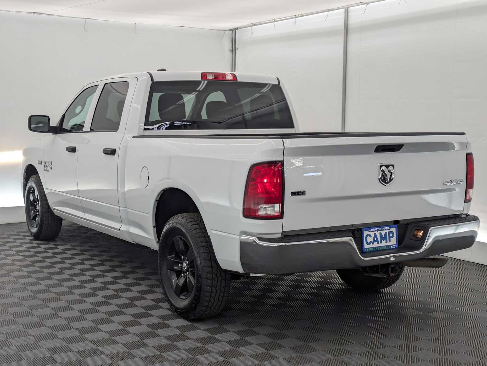 Used 2022 RAM 1500 Classic SLT w/ Protection Group AWD/4WD image 4