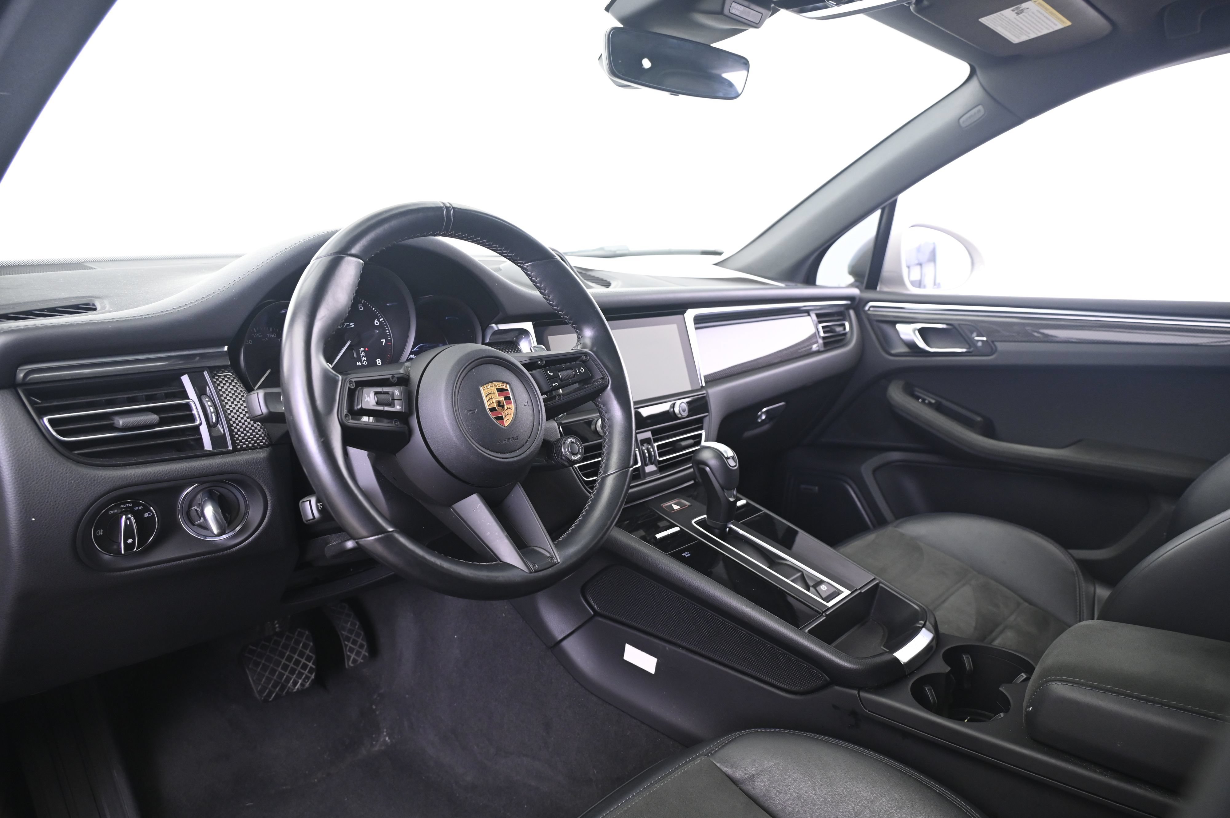 Certified 2022 Porsche Macan GTS AWD/4WD image 4