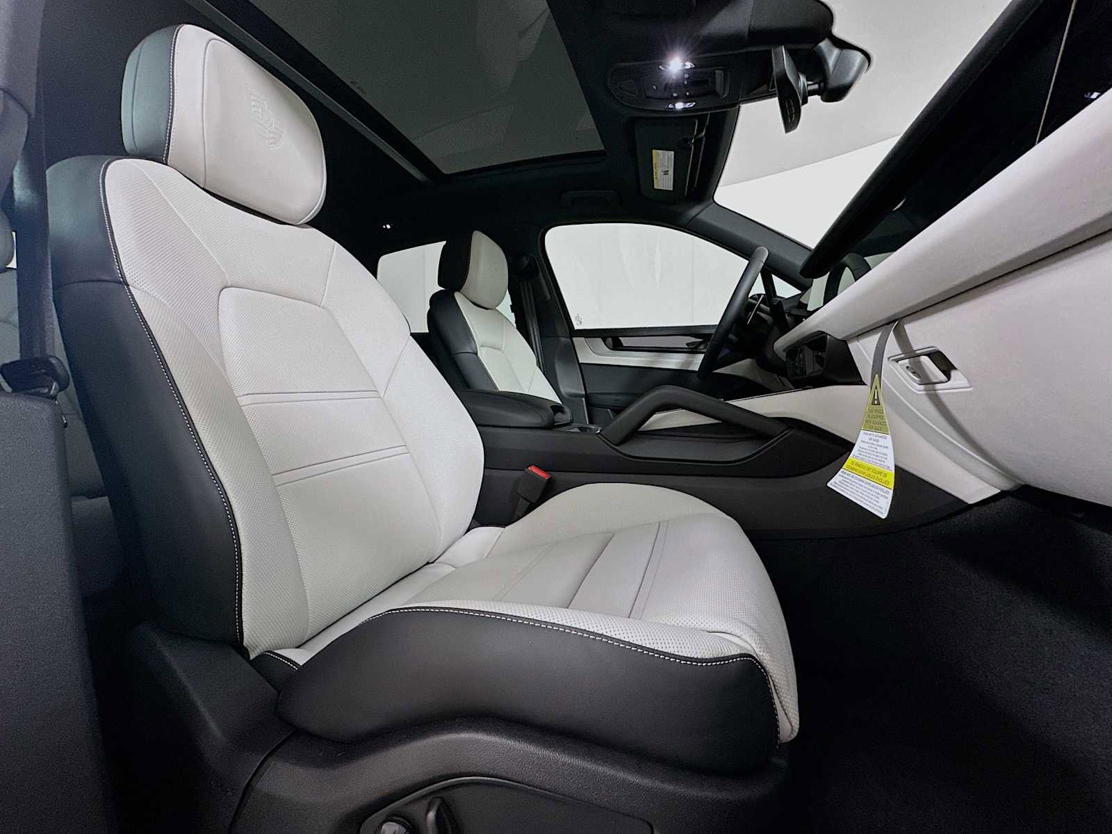 New 2026 Porsche Cayenne image 29