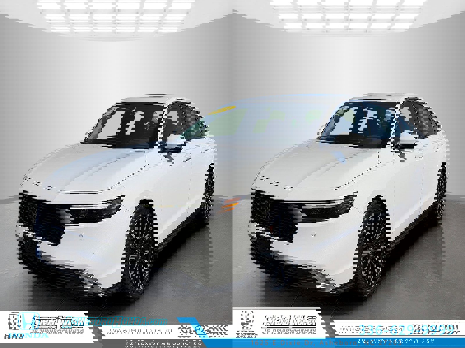 Used 2024 Honda Accord Touring image 1