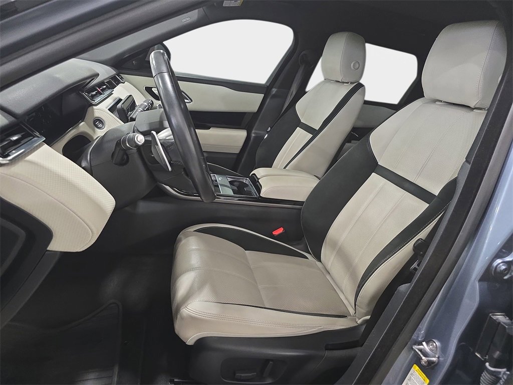 Used 2019 Land Rover Range Rover Velar R-Dynamic SE image 14