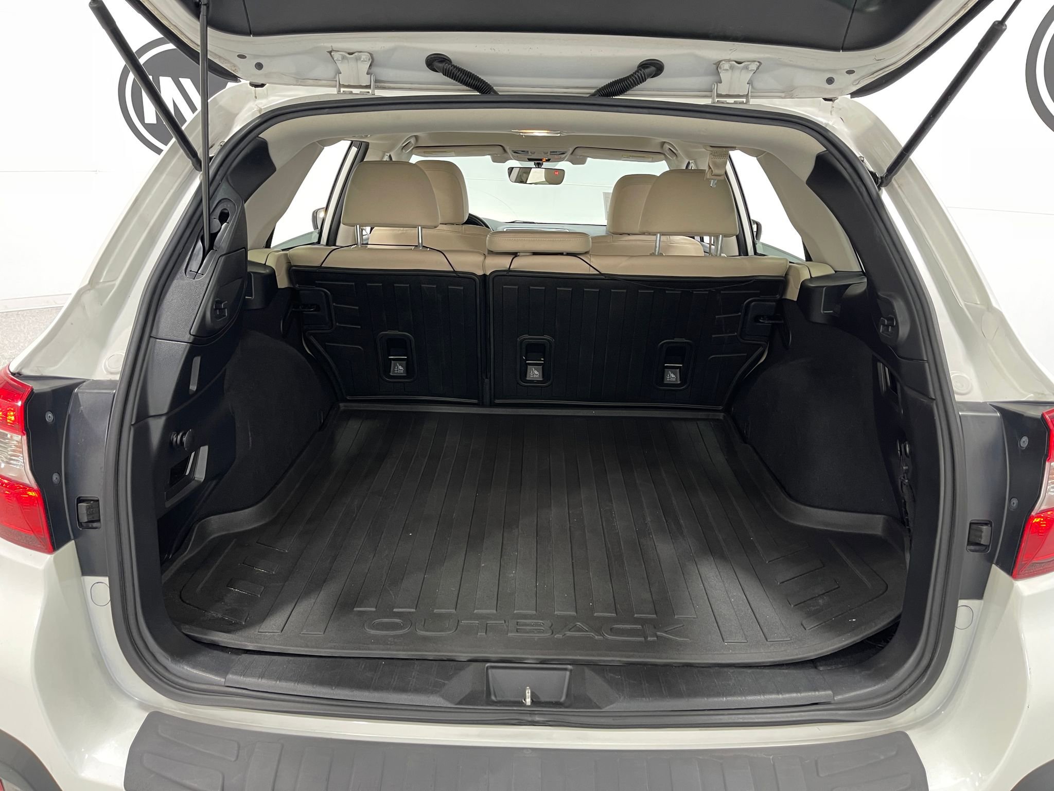 Used 2018 Subaru Outback 2.5i Limited image 24