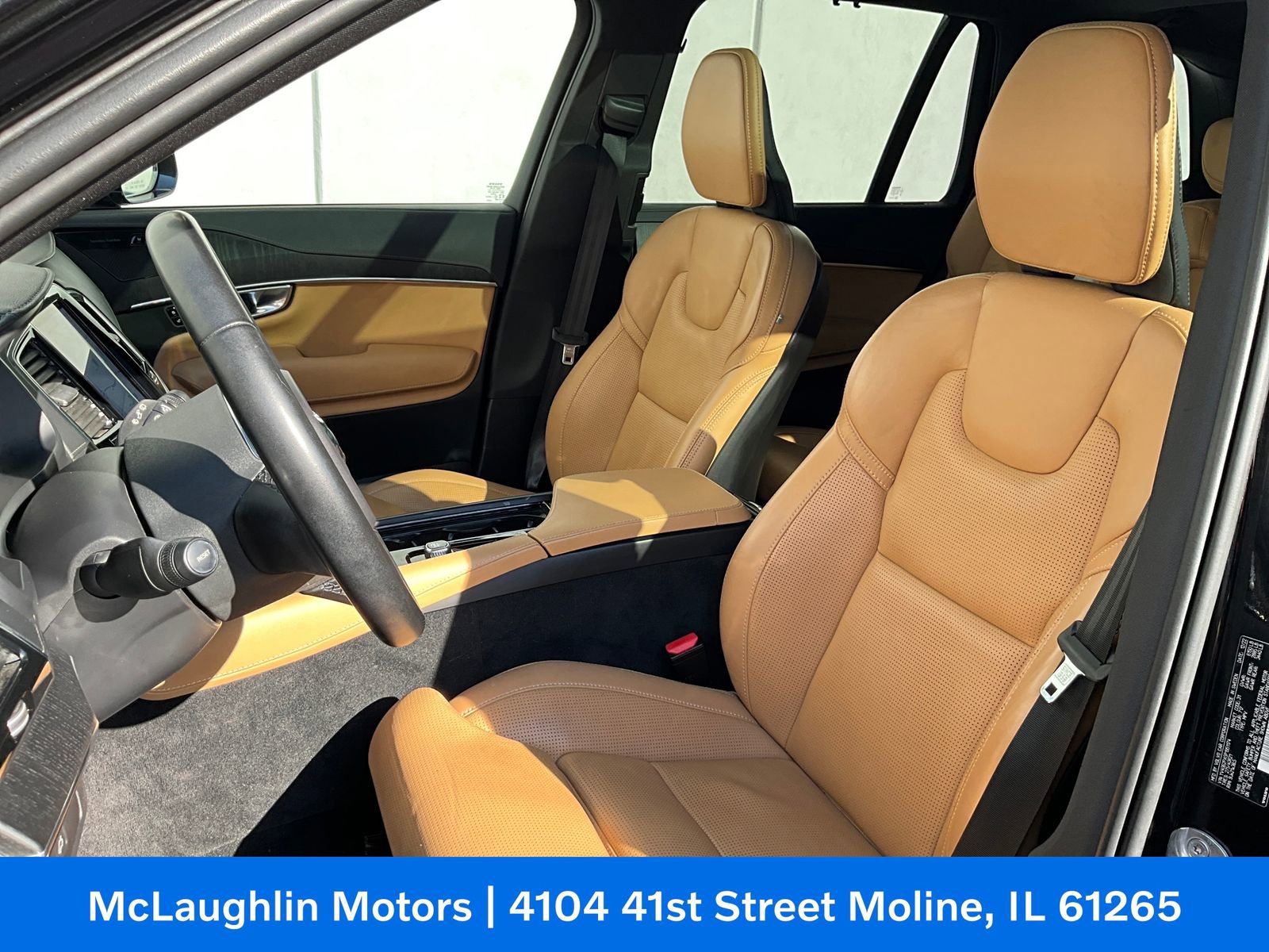 Certified 2023 Volvo XC90 B6 Ultimate w/ Protection Package Premier image 8