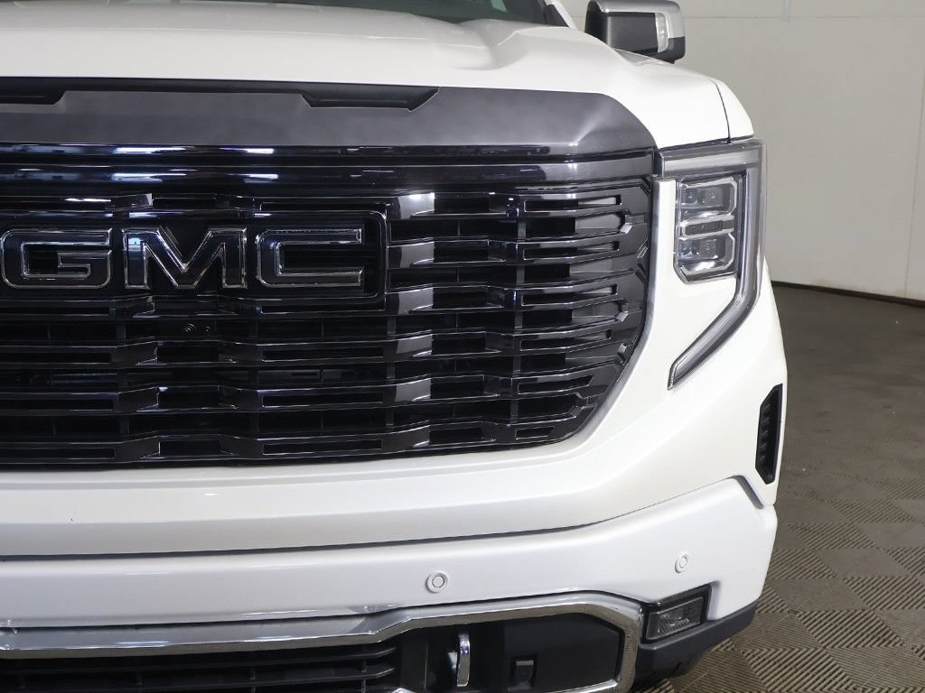 Used 2022 GMC Sierra 1500 Denali Ultimate AWD/4WD image 18