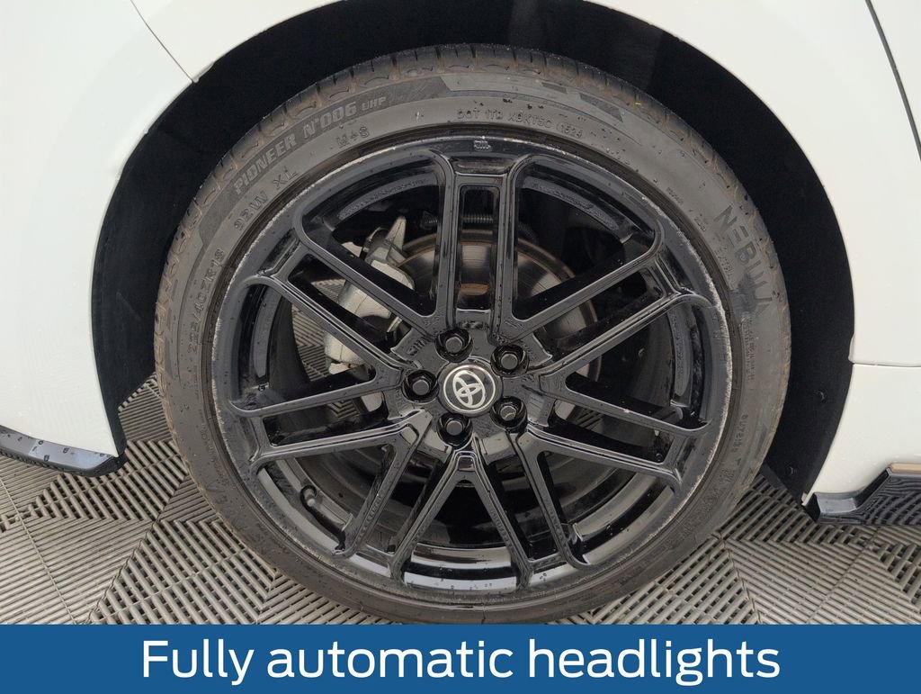 Used 2021 Toyota Corolla SE FWD image 19