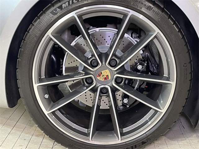 Used 2023 Porsche 911 Carrera 4S image 15