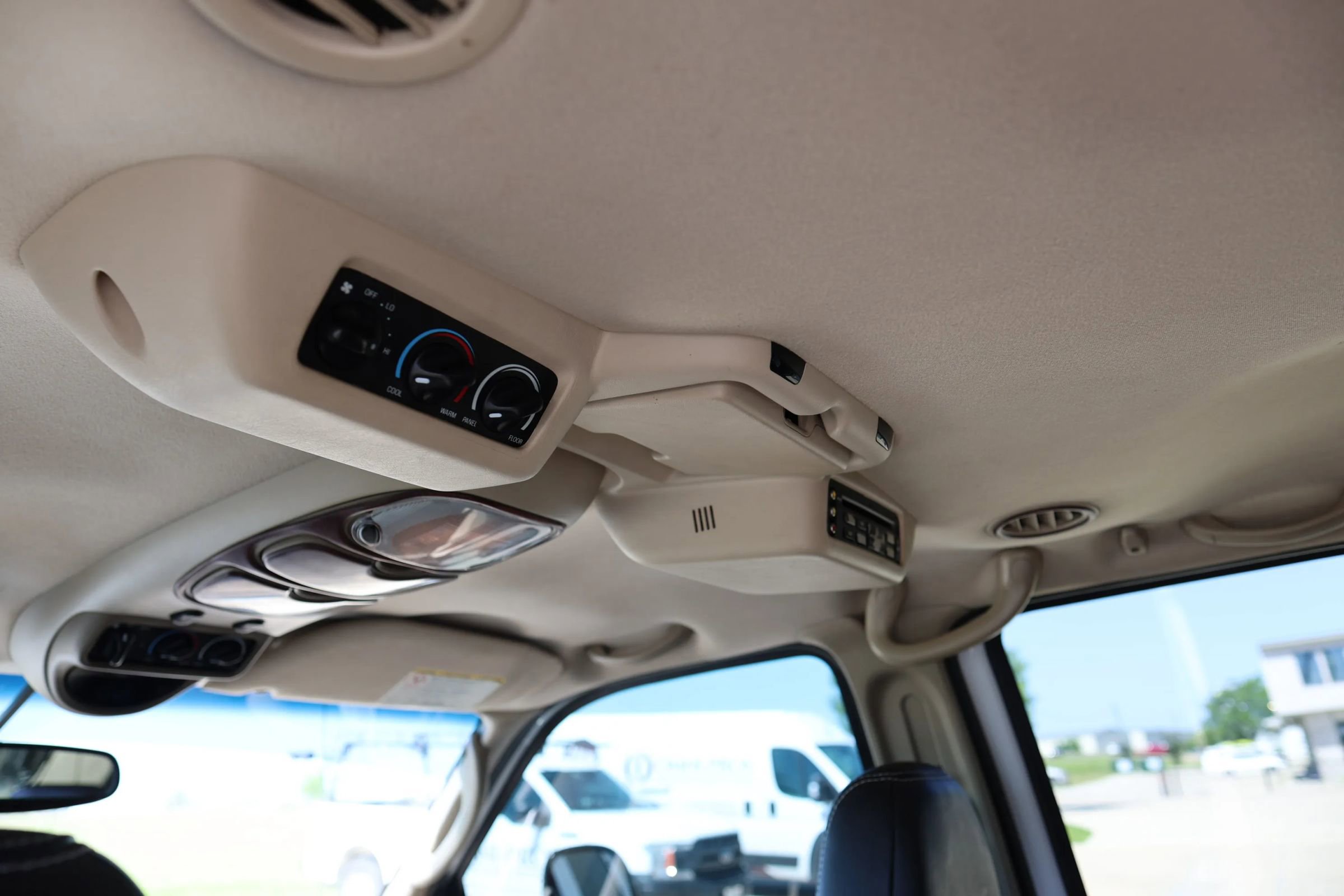 Used 2005 Ford Excursion Eddie Bauer AWD/4WD image 31