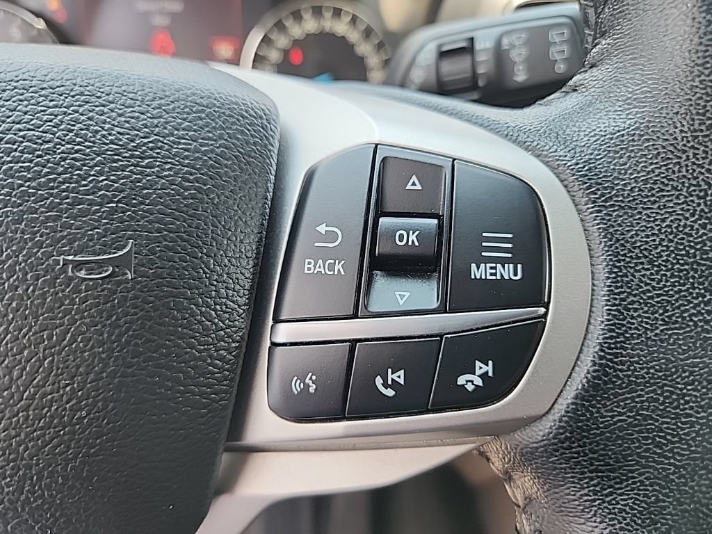 Used 2022 Ford Explorer XLT AWD/4WD image 15