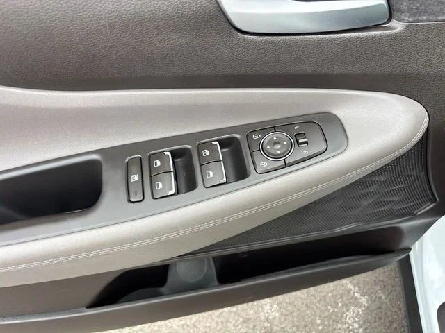 Used 2020 Hyundai Santa Fe SE AWD/4WD image 15