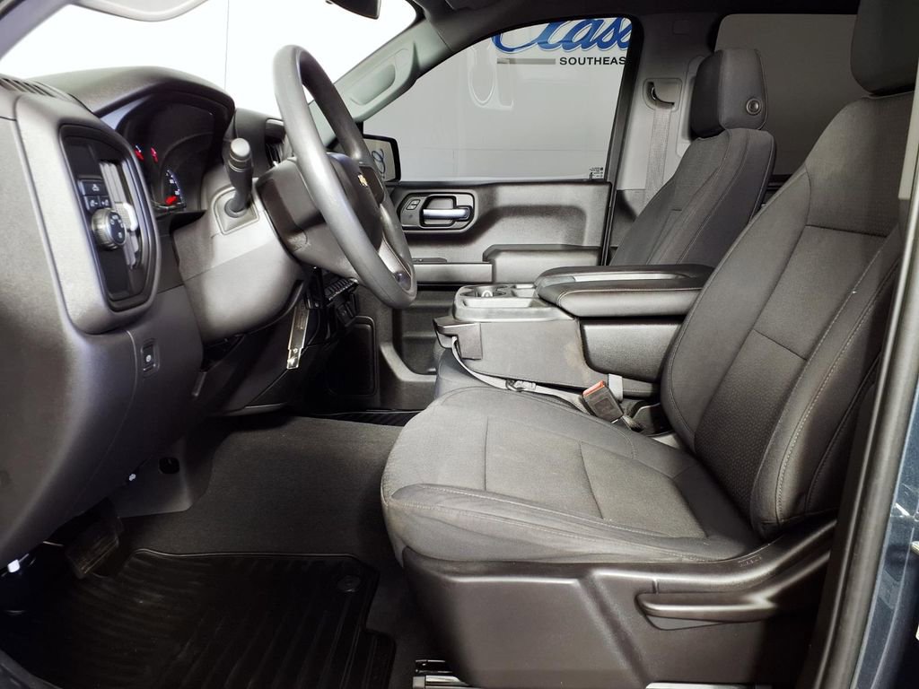 Used 2021 Chevrolet Silverado 1500 Custom image 10