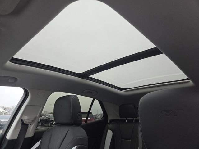 New 2026 Buick Envision Sport Touring image 3