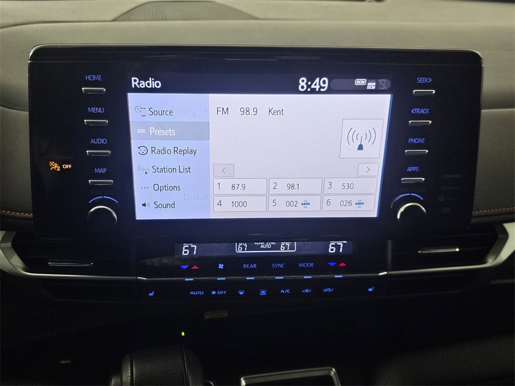 Used 2023 Toyota Sienna XSE image 33