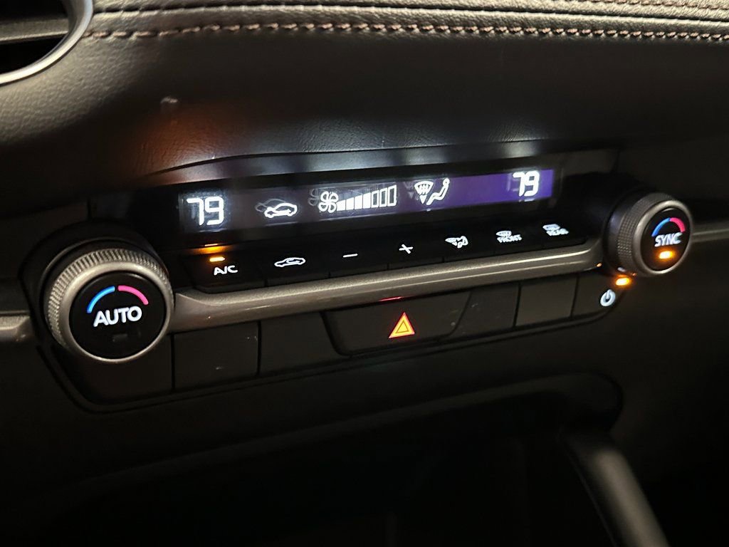 Used 2025 MAZDA MAZDA3 s image 13