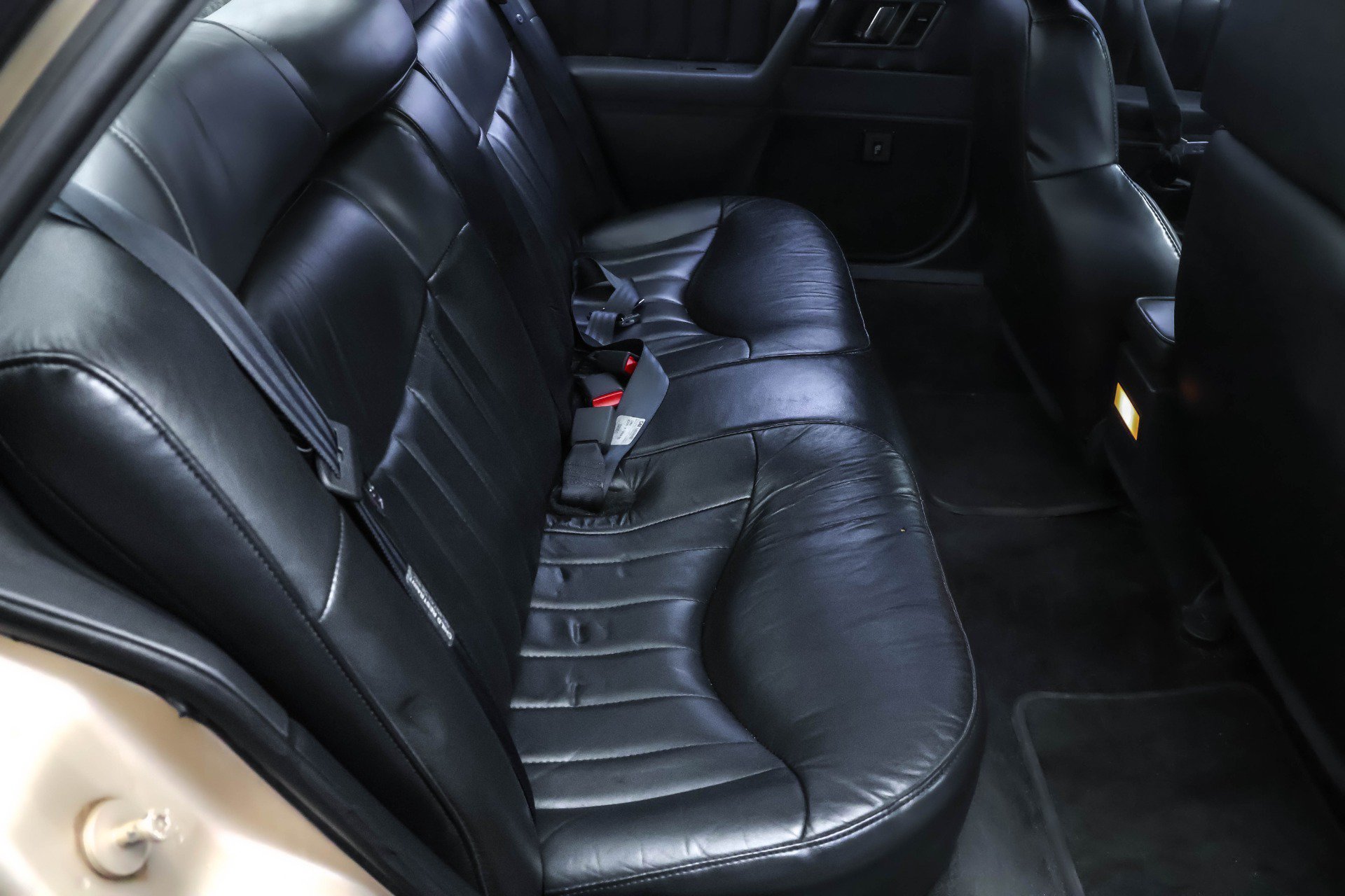 Used 1994 Oldsmobile Cutlass Supreme S FWD image 17