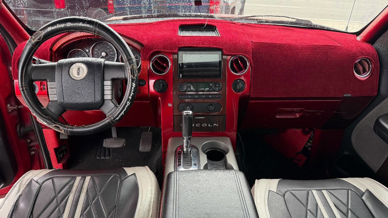 Used 2006 Lincoln Mark LT 4x4 image 12