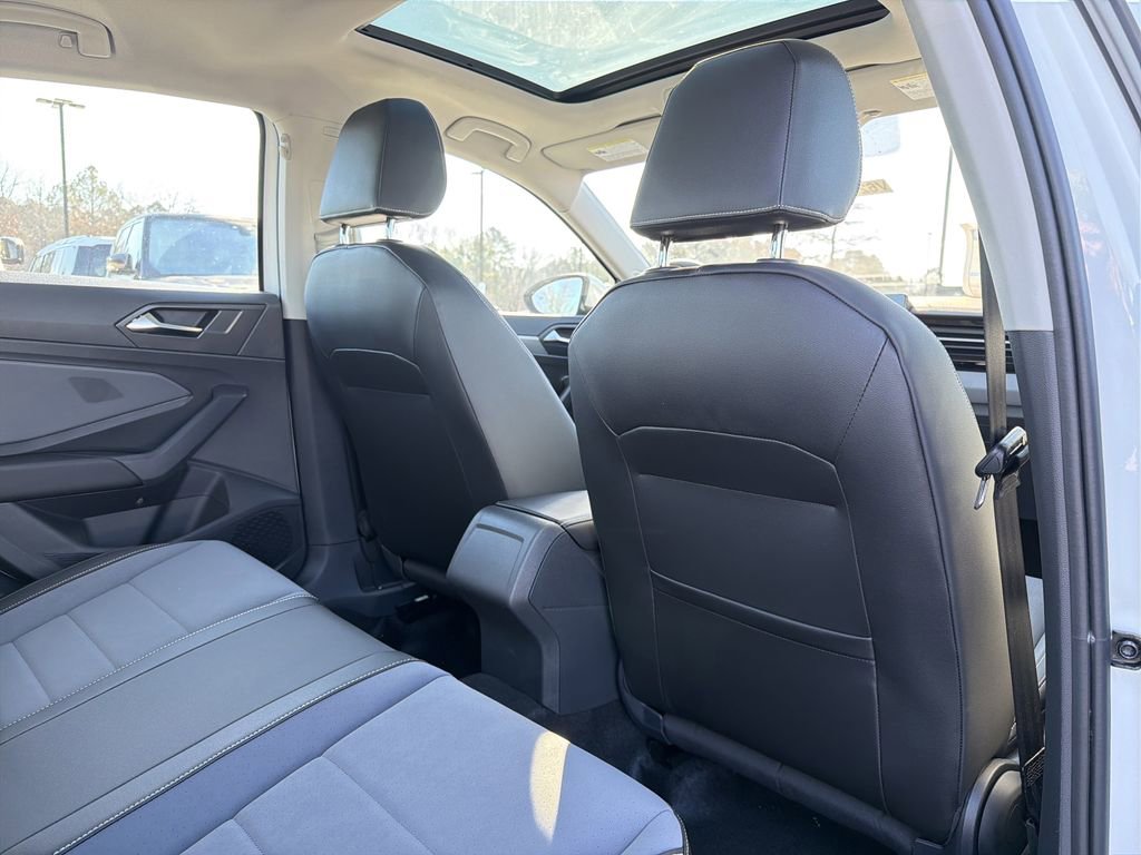 New 2026 Volkswagen Jetta SE image 17