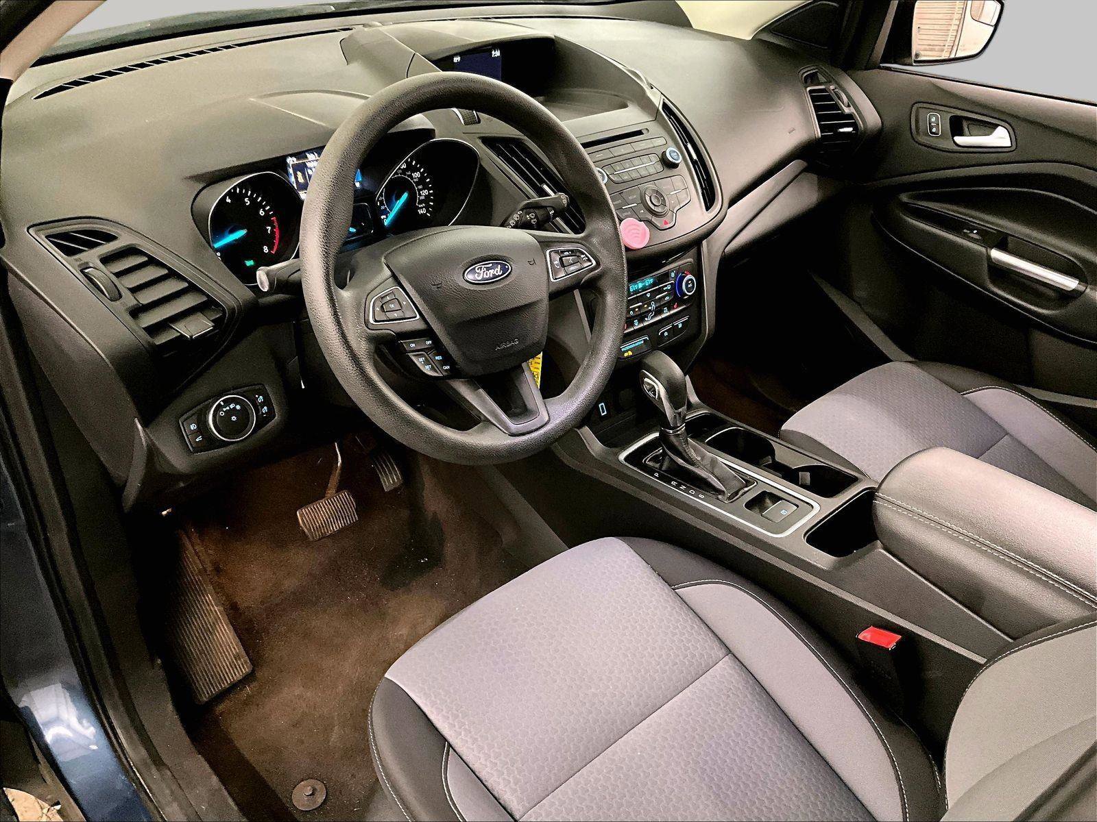 Used 2018 Ford Escape SE image 12