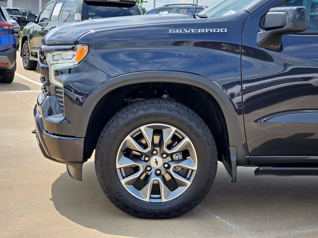Used 2024 Chevrolet Silverado 1500 RST AWD/4WD image 14