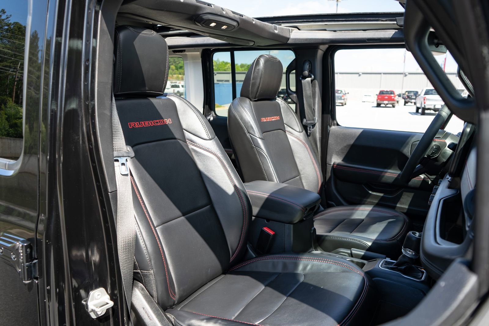 Used 2024 Jeep Wrangler Unlimited Rubicon AWD/4WD image 23