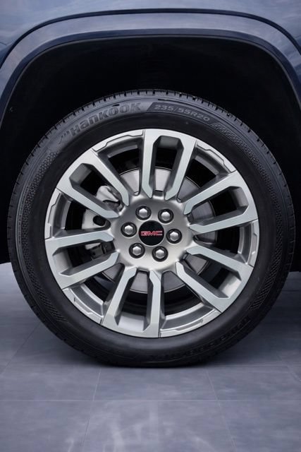 Used 2021 GMC Acadia Denali w/ Denali Ultimate Package AWD/4WD image 38
