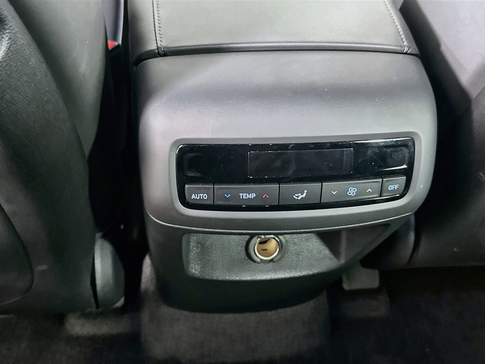 Used 2025 Hyundai Palisade SEL FWD image 27
