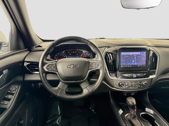 Used 2022 Chevrolet Traverse RS FWD image 16