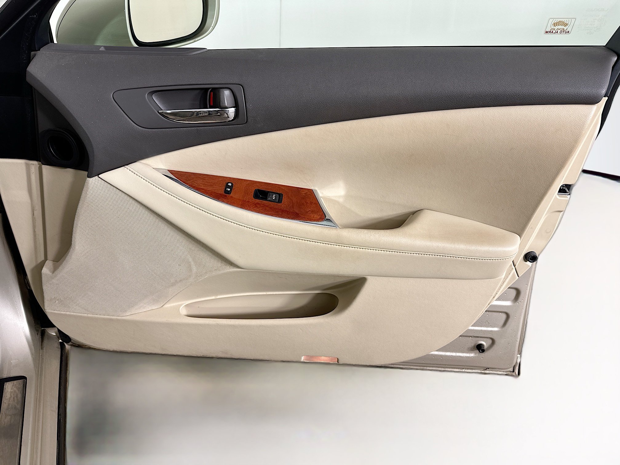 Used 2011 Lexus ES 350 FWD image 31
