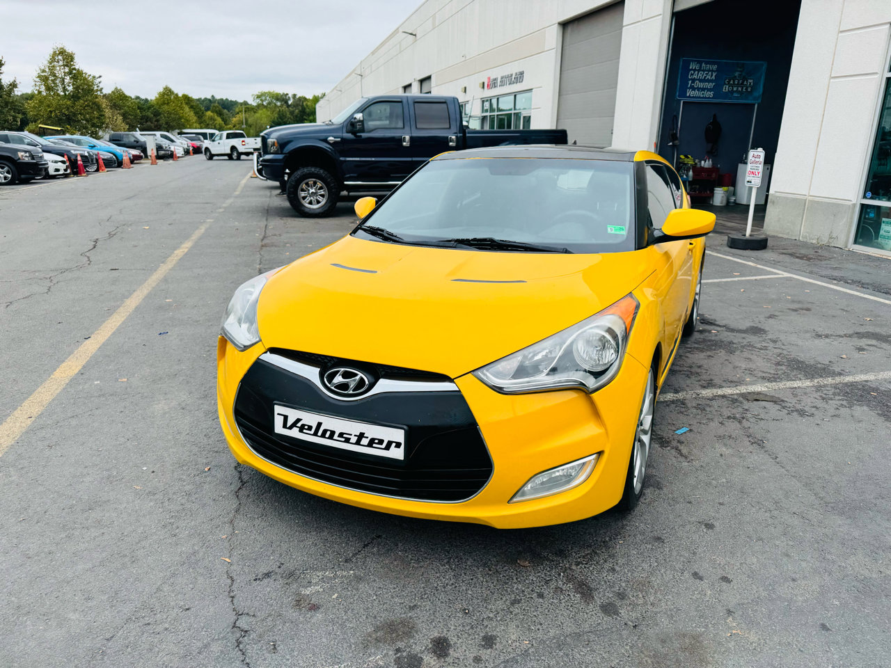 Used 2013 Hyundai Veloster image 11