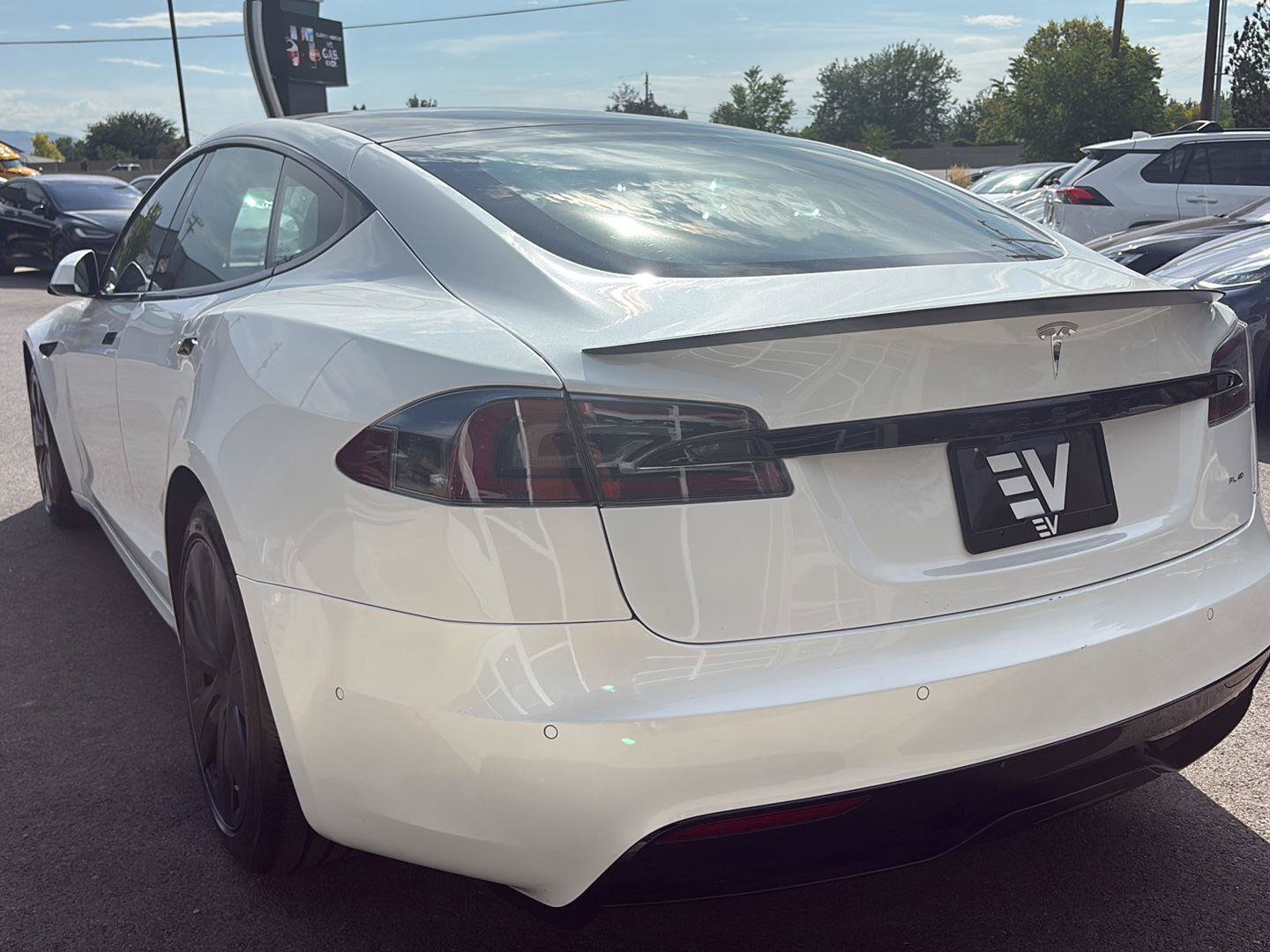 Used 2022 Tesla Model S Plaid AWD/4WD image 6